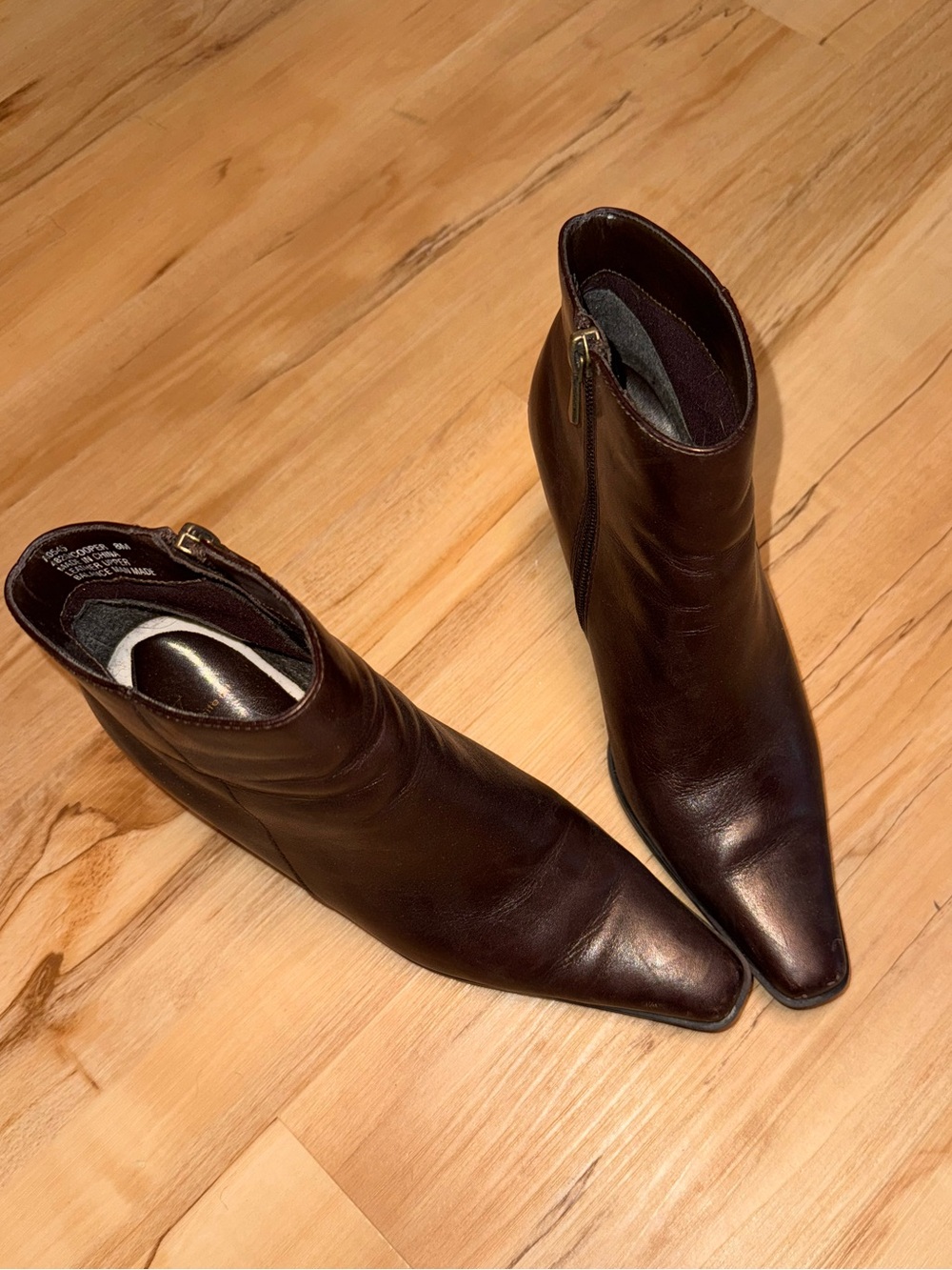 Leather chocolate brown boots - Picture 3 of 5